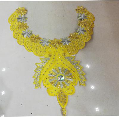 NECKLINE LACE